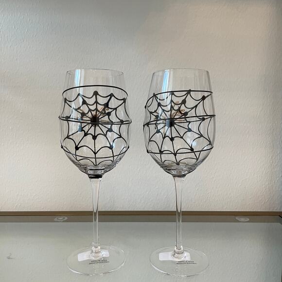 Gorgeous Halloween Jeweled Spider on Web with Pearl Wine Glass Set of 2 NEW - Picture 5 of 15